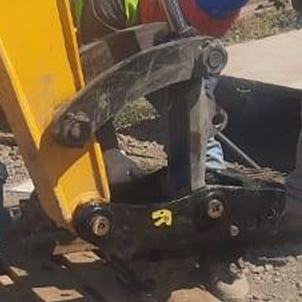 کار خود را با Excavator Quick Hitch برای تغییر سریع اتصال ساده کنید